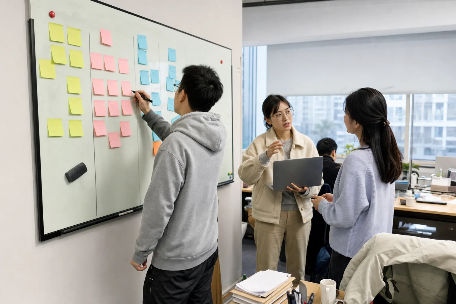 中小企业项目管理软件怎么选?飞书 vs 钉钉 vs PingCode vs 云效
